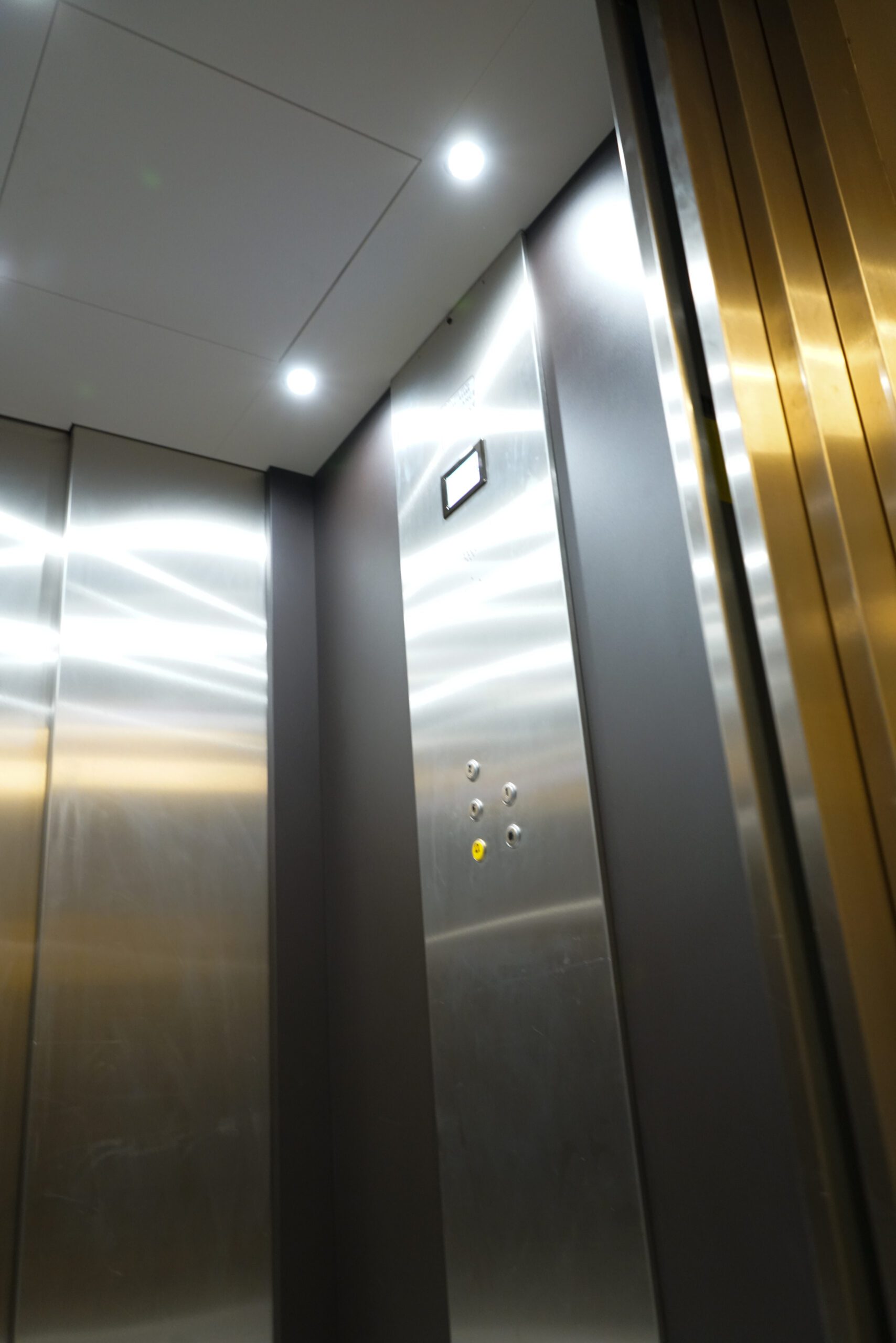 Elite Cabin Lift at Buckinghamshire Golf Club – photo 4