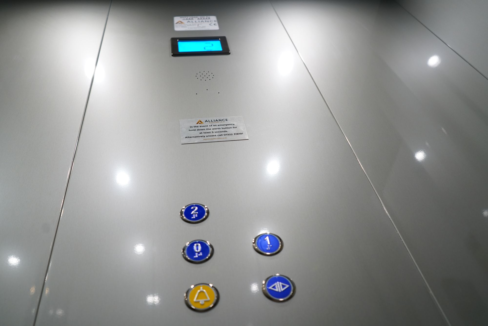 Cabin lift control panel
