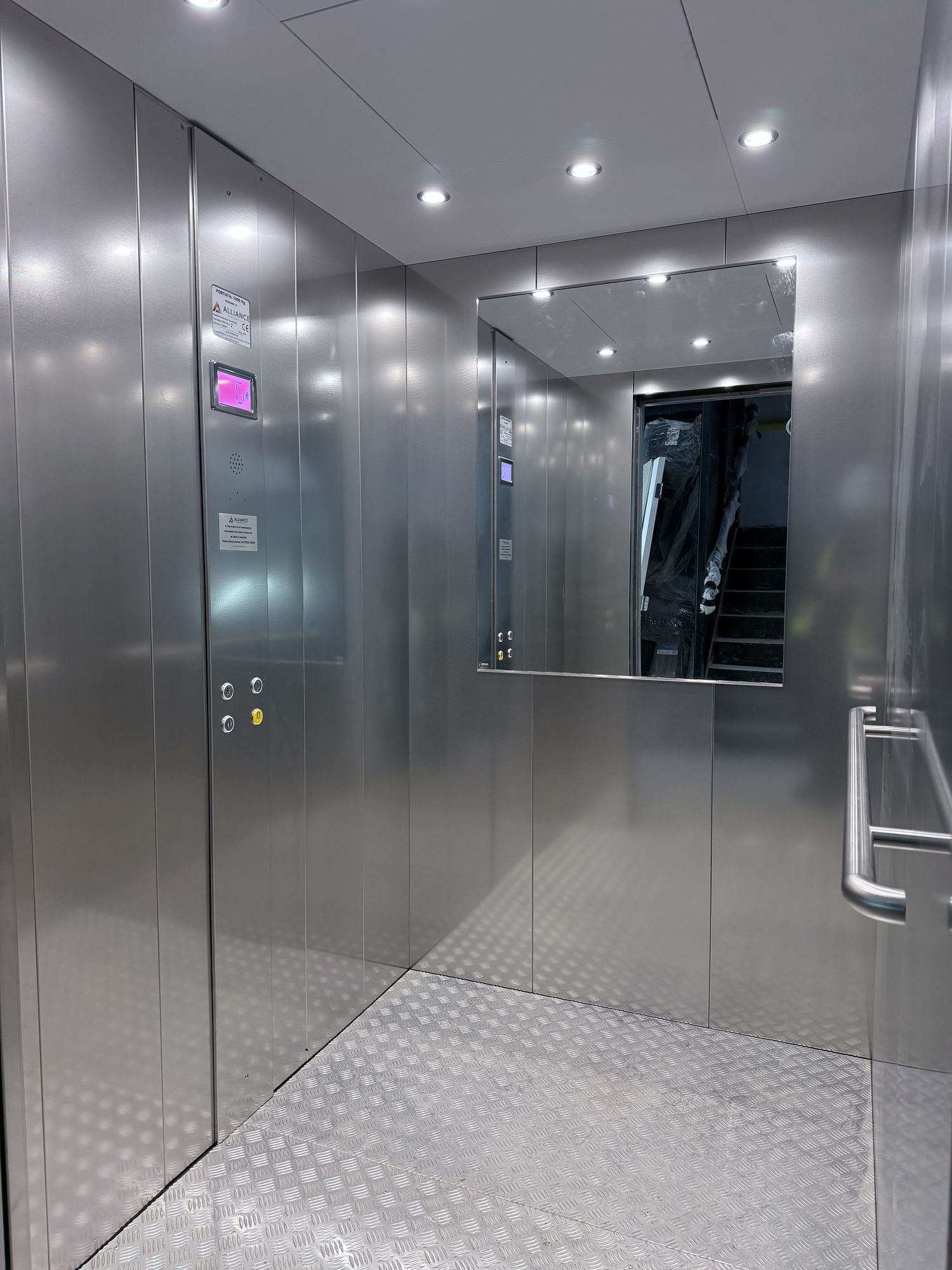 Distinctive Platform Lift Design