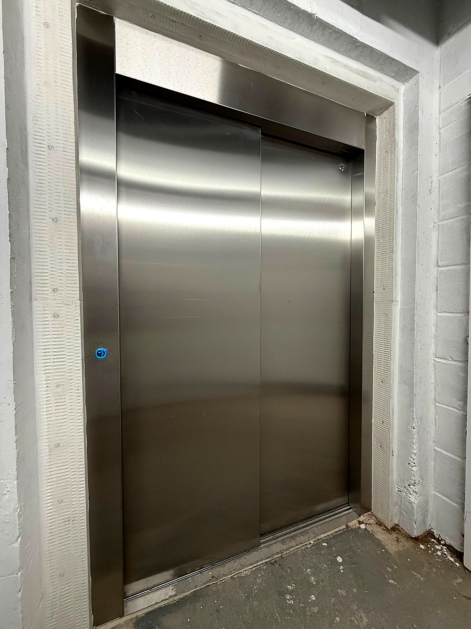 Heavy-Duty Cabin Lift at New-build residential scheme, London – photo 5