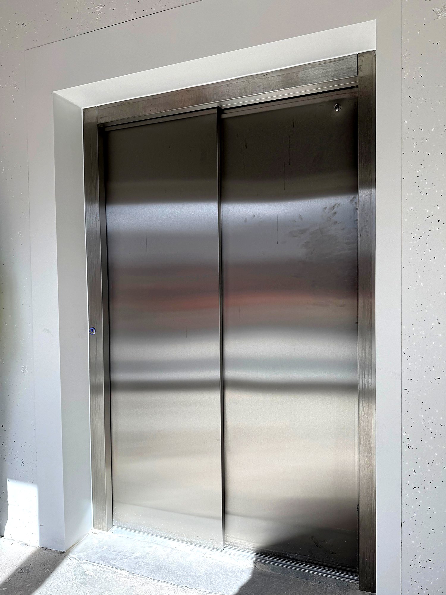 Heavy-Duty Cabin Lift at New-build residential scheme, London – photo 6
