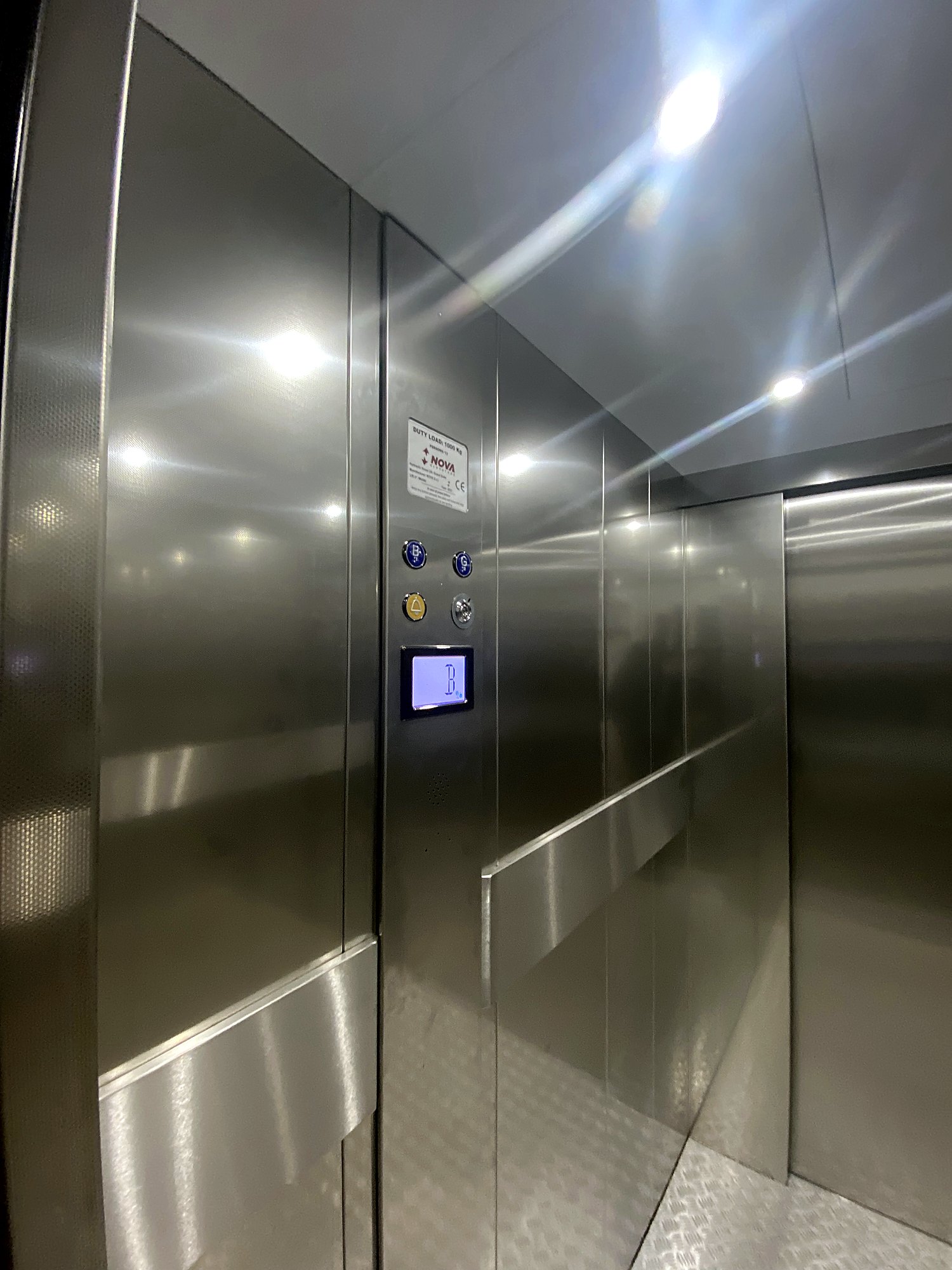Heavy-Duty Cabin Lift at Student accommodation, west London – photo 4