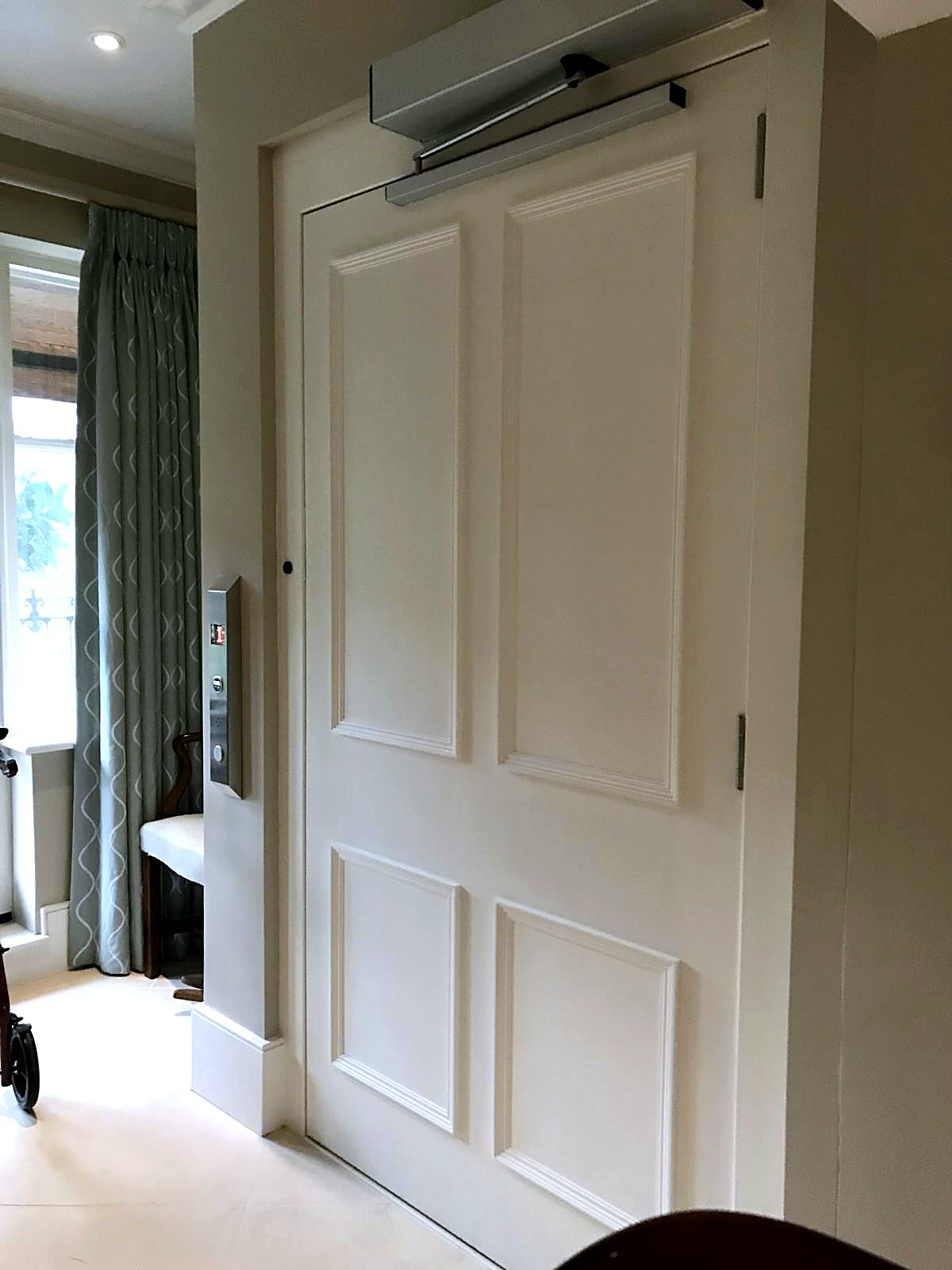 Hydraulic Platform Lift at Private house, Holland Park, London – photo 4