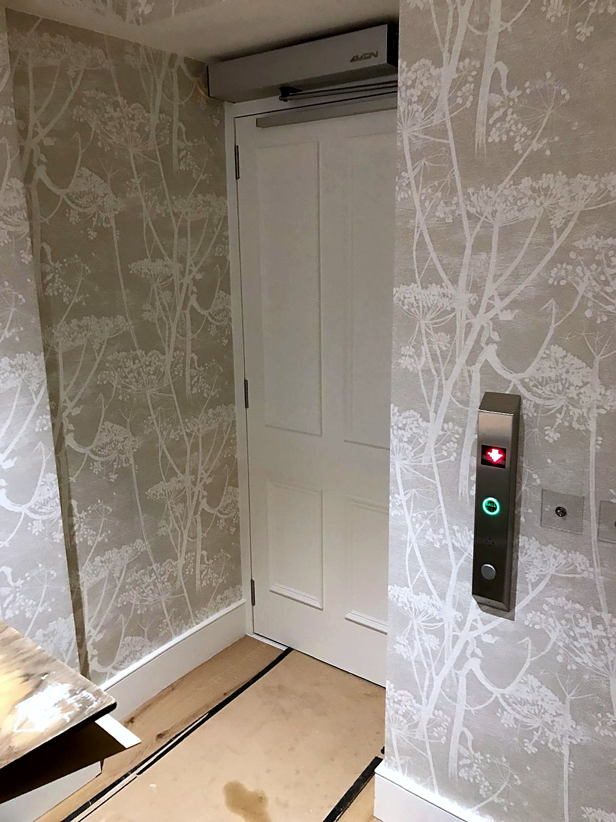 Hydraulic Platform Lift at Private house, Holland Park, London – photo 5