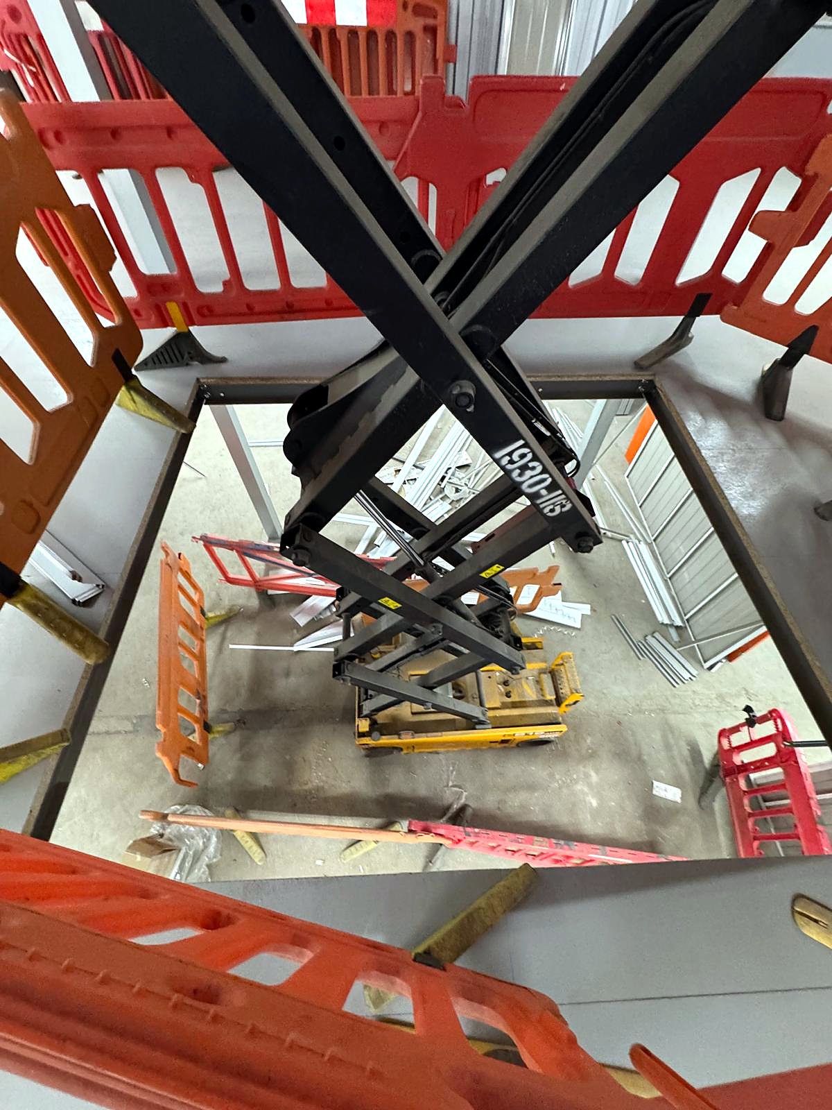 Traction Goods Lift at Self-storage facility, Tottenham, North London – installation